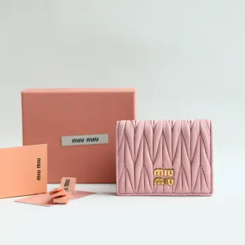 5MV204  新版本口袋小包 钱夹 高仿缪缪钱包