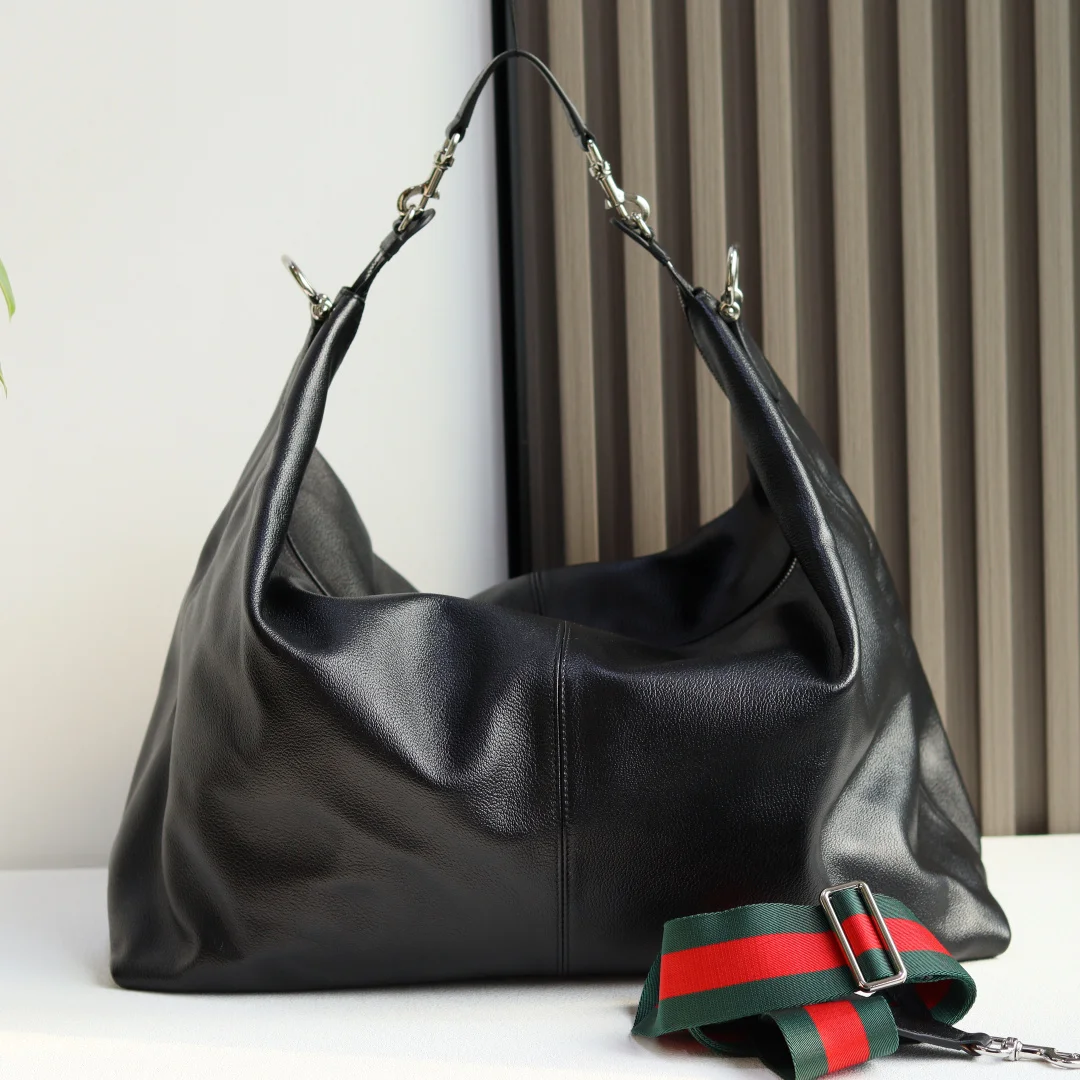 古奇 864485 休闲廓形手袋 女士斜挎包 古奇 864485 休闲廓形手袋 女士斜挎包