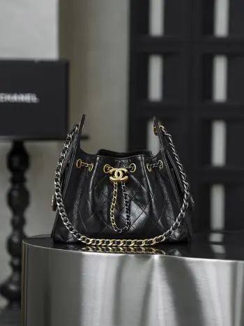 New Season Oil Wax Leather Bag Women s Crossbody Bag Replica Chanel womens bags