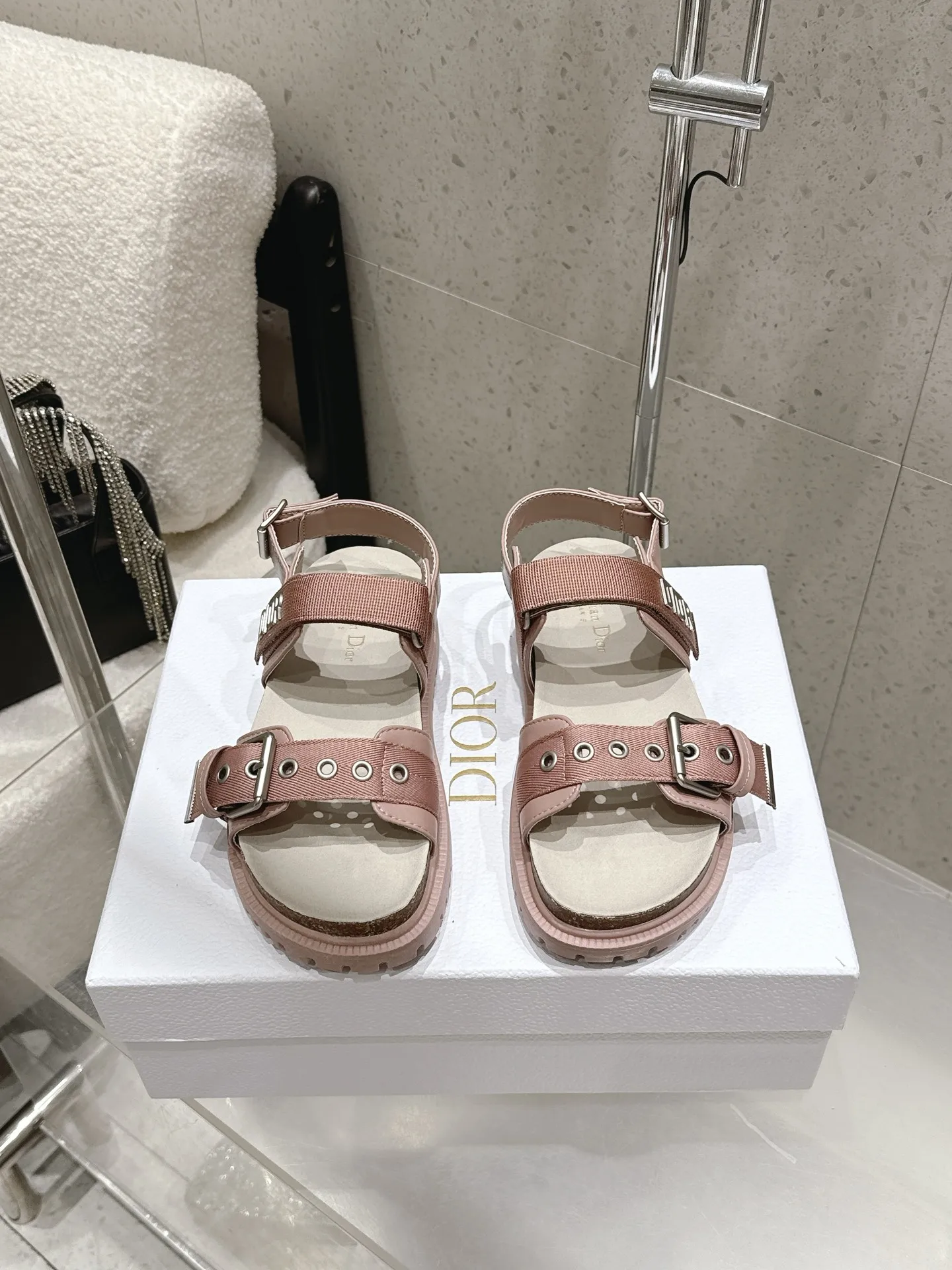 Dior Early spring new sandals and slippers women s sandals Dior Early spring new sandals and slippers women s sandals