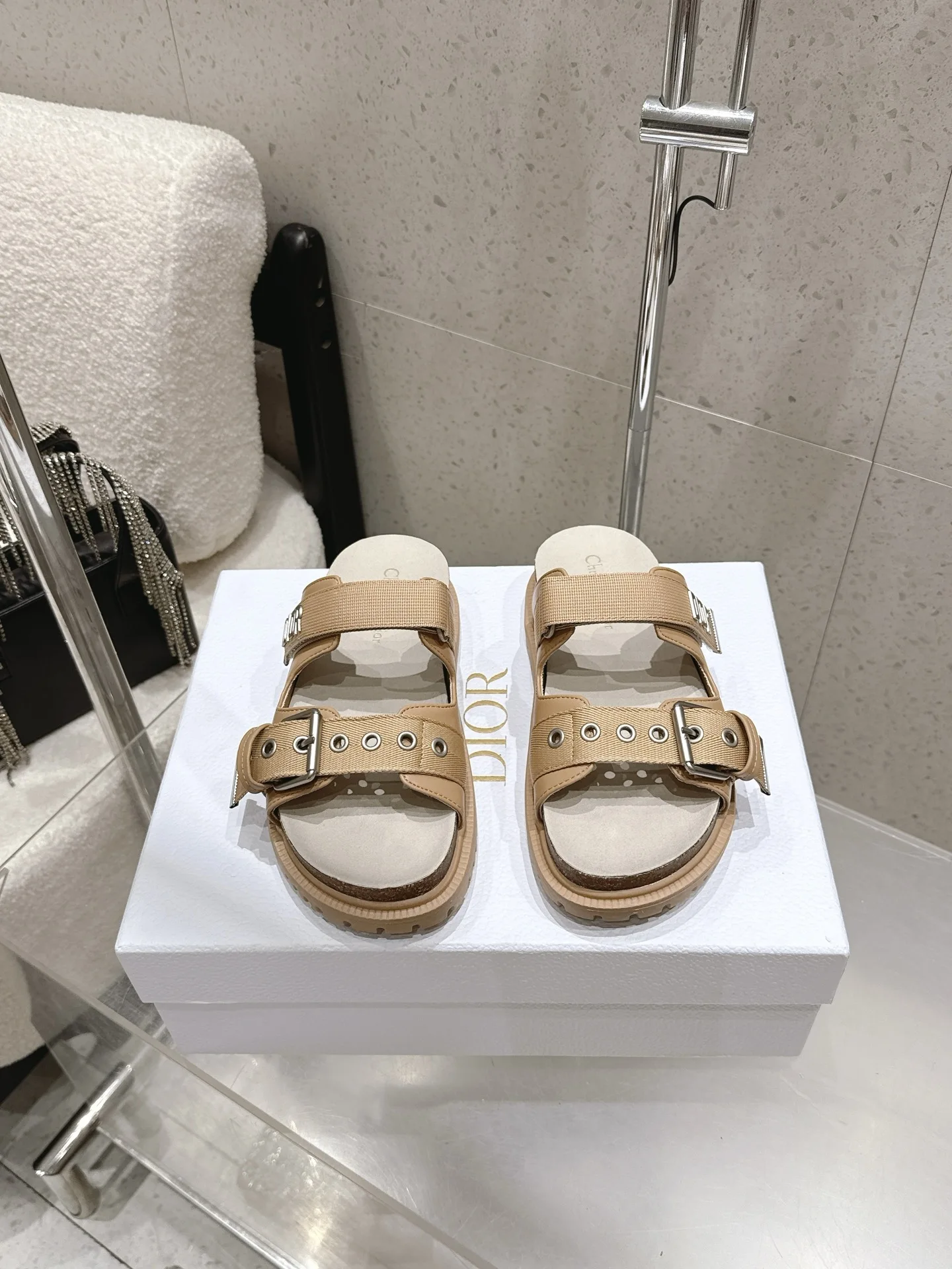 Dior Early spring new sandals and slippers women s slippers Dior Early spring new sandals and slippers women s slippers