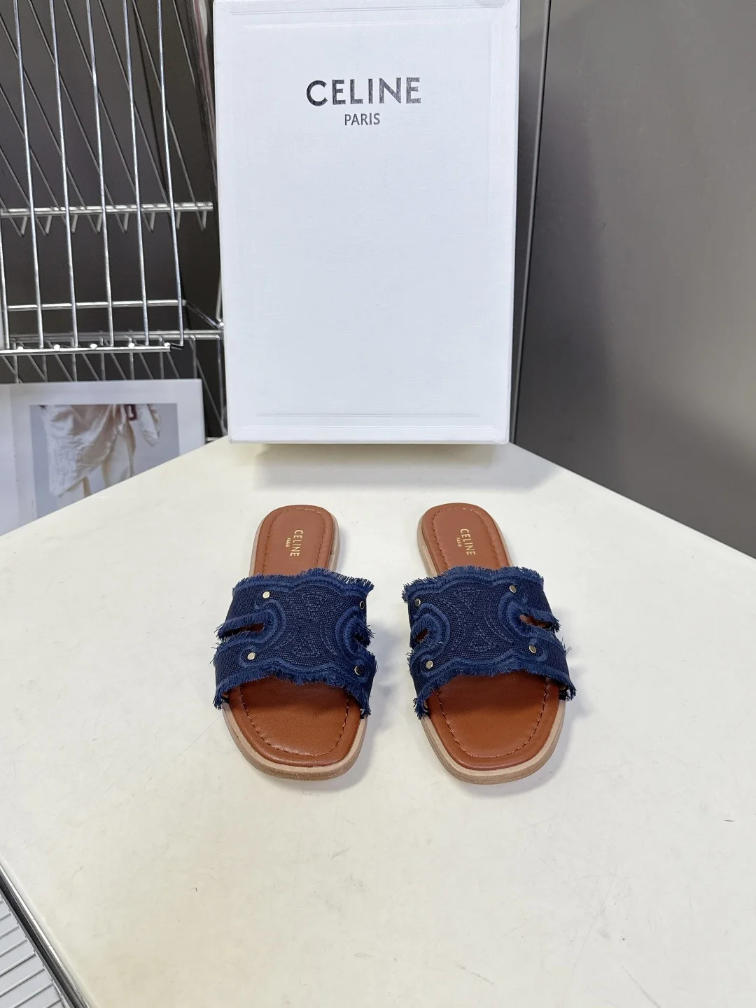 Celine New Retro Arc de Triomphe Stylish Slippers Women s Slippers Celine New Retro Arc de Triomphe Stylish Slippers Women s Slippers