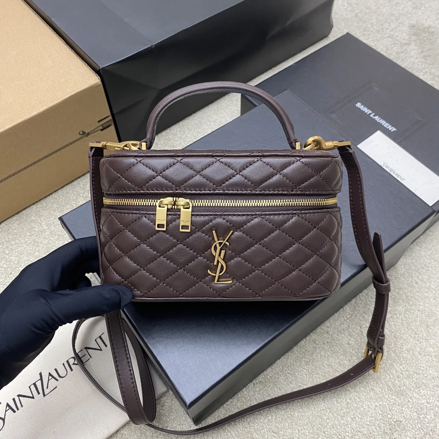 SAINT LAURENT 766731 Sheepskin Leather Shoulder Strap Clutch Bag Women s Crossbody Bag