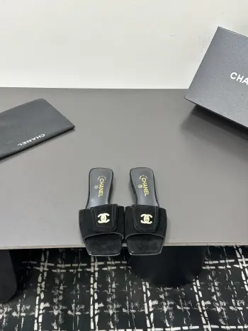 Imported cowhide sandals women s slippers Replica Chanel Womens Sandals and Slides