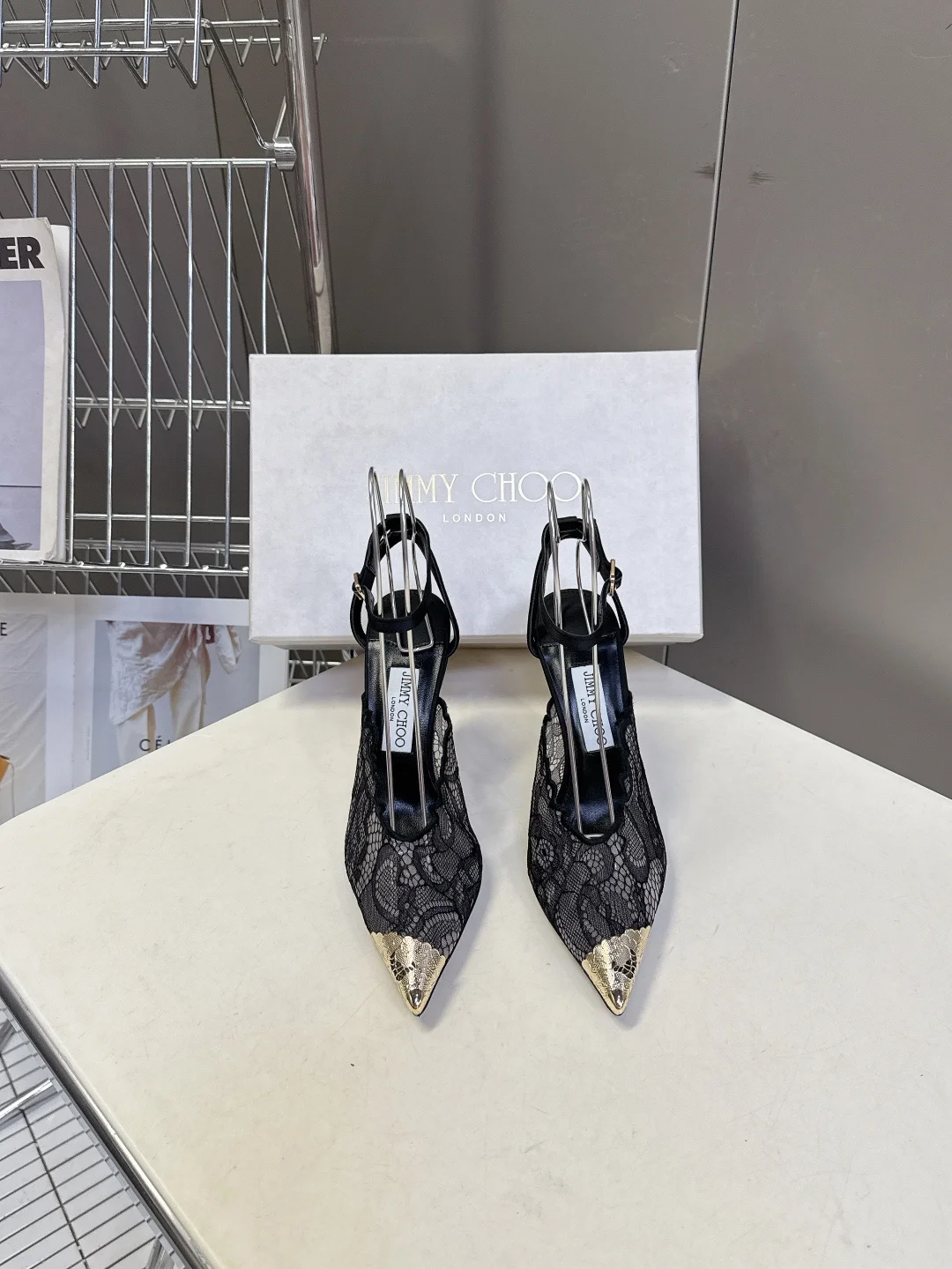 JimmyChoo Spring and summer latest lace pointed toe high heels women s high heels