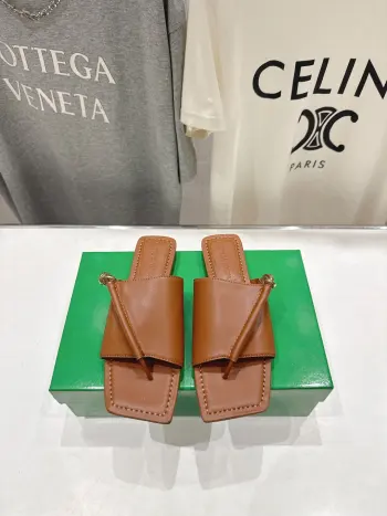 Summer New Women s Flat Slippers Women s Flat Slippers Replica Bottega Veneta Womens Sandals and Slides