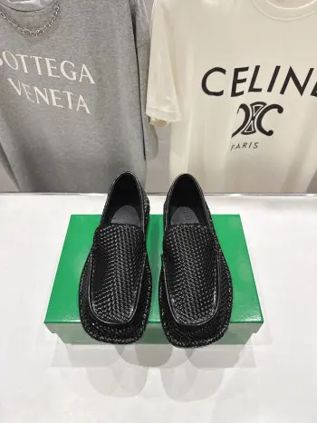 Slip-on flat loafers, couple s loafers Replica Bottega Veneta Mens Loafers and Dress Shoes