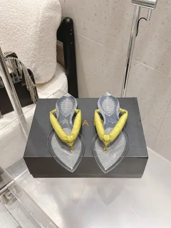 Early spring new velvet flip-flops, rubber slippers, women s slippers. Replica ISAIA Womens Sandals and Slides