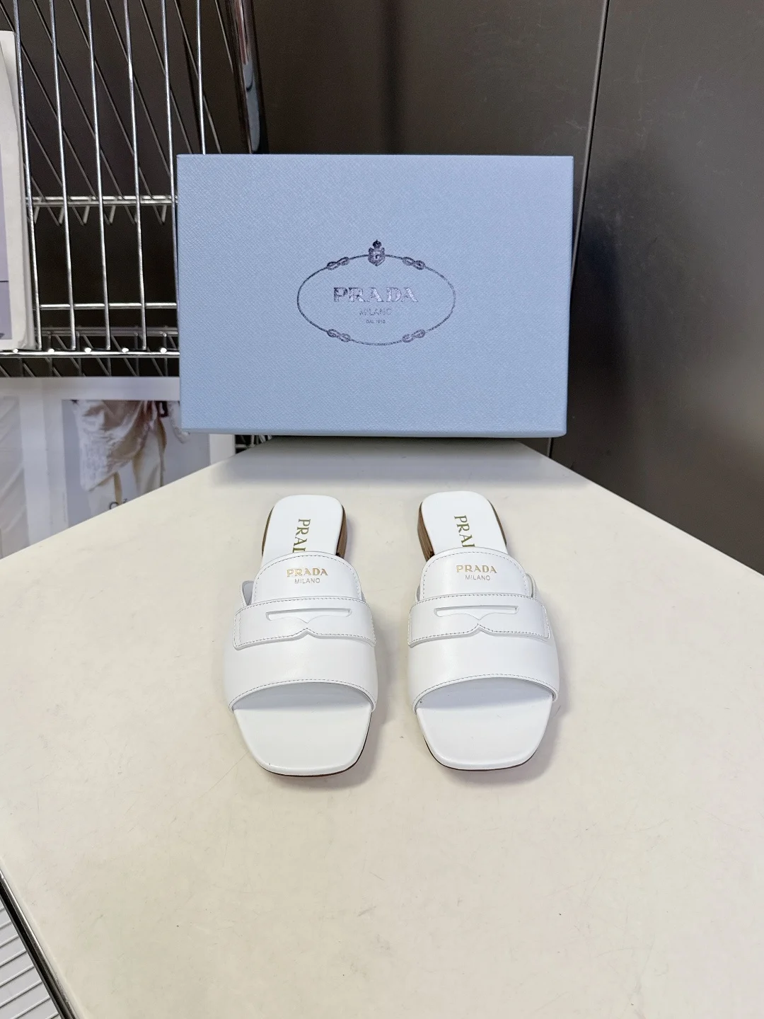 Prada Spring and summer latest square-toe slide sandals women s slippers Prada Spring and summer latest square-toe slide sandals women s slippers