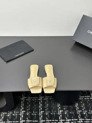 Imported cowhide sandals women s slippers Replica Chanel Womens Sandals and Slides