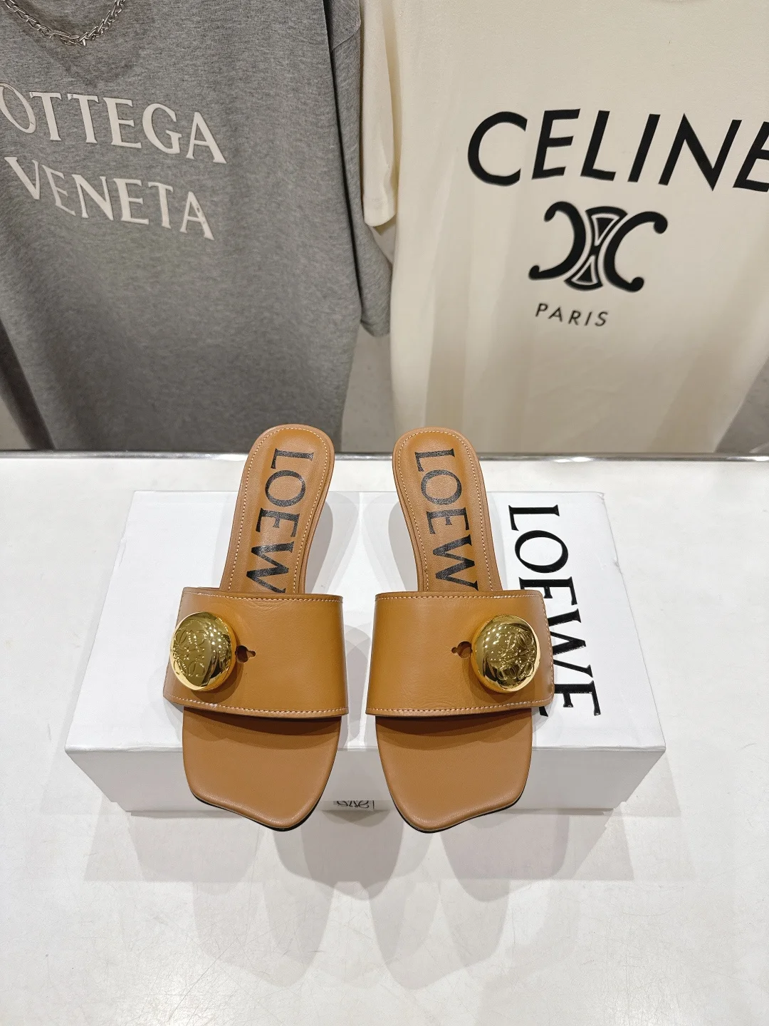 Loewe New Retro Style Beach High Heels Slippers Women s Flat Slippers