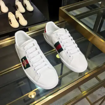 Couple s embroidered canvas white shoes Replica Gucci Mens Casual and Sneakers