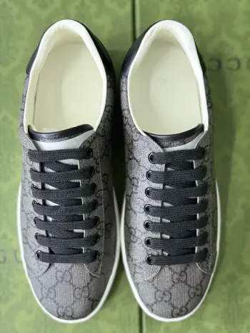 Couple s embroidered canvas white shoes Replica Gucci Mens Casual and Sneakers