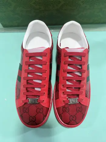 Couple s embroidered canvas white shoes Replica Gucci Mens Casual and Sneakers