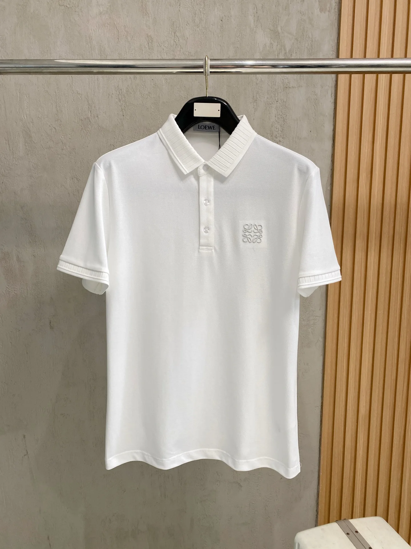 Loewe Latest men s short-sleeve polo shirt with collar
