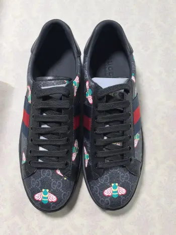 Couple s embroidered canvas white shoes Replica Gucci Mens Casual and Sneakers