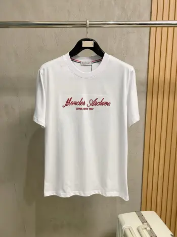 American Art Signature Series Round Neck Short Sleeve T-Shirt Replica Moncler Tshirts and Polos