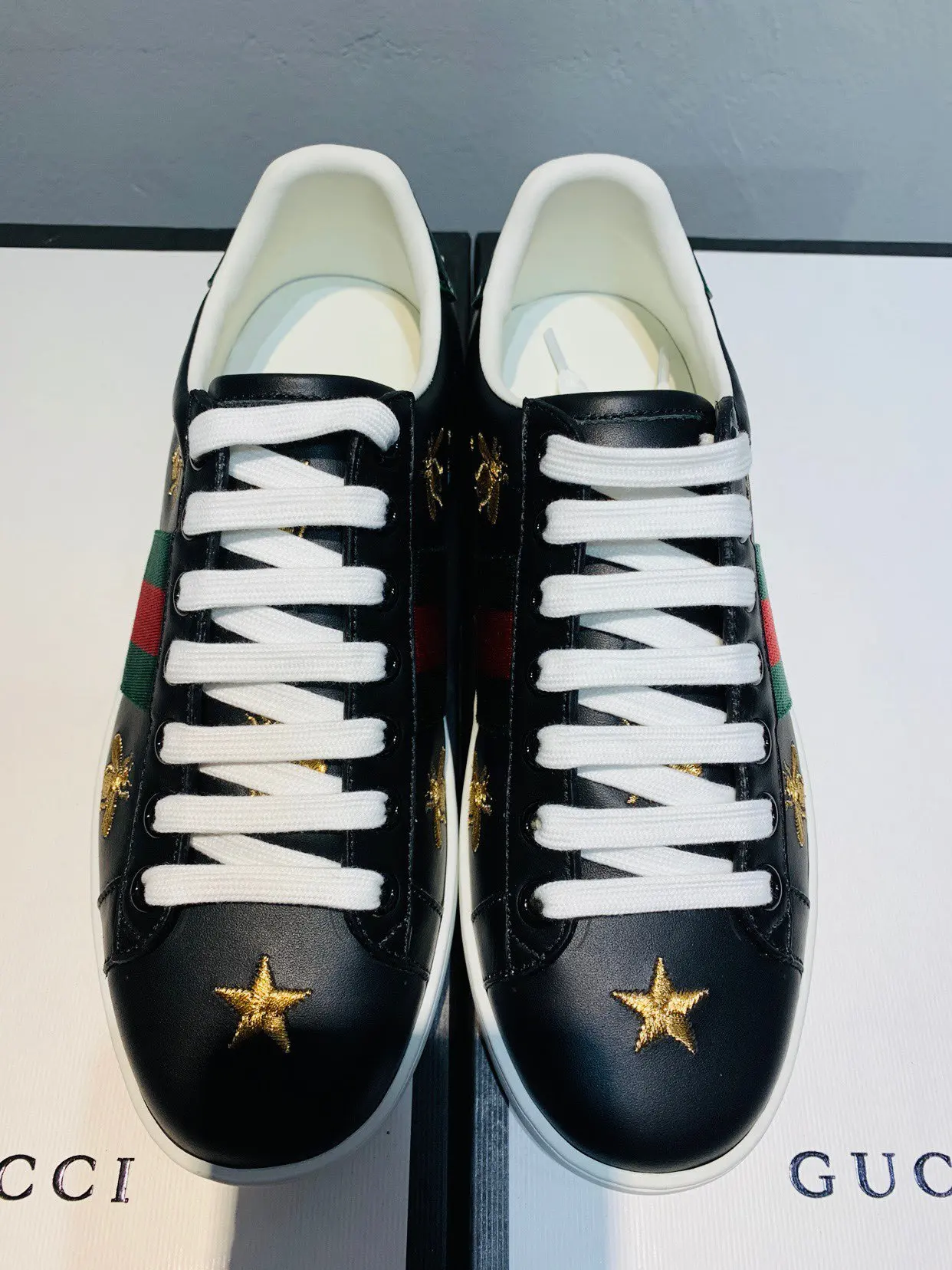 Gucci Couple s embroidered canvas white shoes Gucci Couple s embroidered canvas white shoes