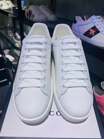 Couple s embroidered canvas white shoes Replica Gucci Mens Casual and Sneakers