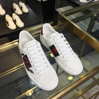 Couple s embroidered canvas white sneakers Replica Gucci Mens Casual and Sneakers