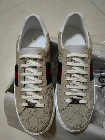 Couple s embroidered canvas white shoes Replica Gucci Mens Casual and Sneakers