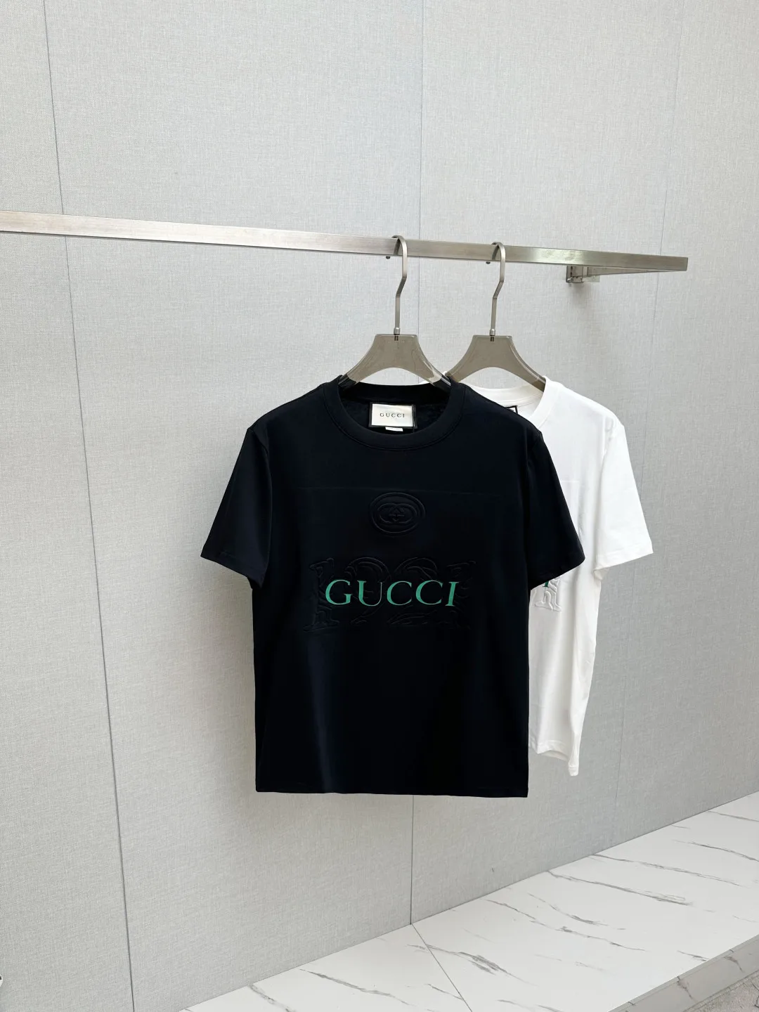 Gucci New Short Sleeve Gucci New Short Sleeve