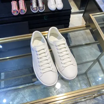 Couple s embroidered canvas white shoes Replica Gucci Mens Casual and Sneakers