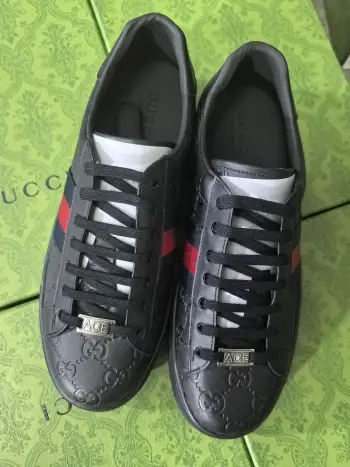 Couple s embroidered canvas white shoes Replica Gucci Mens Casual and Sneakers