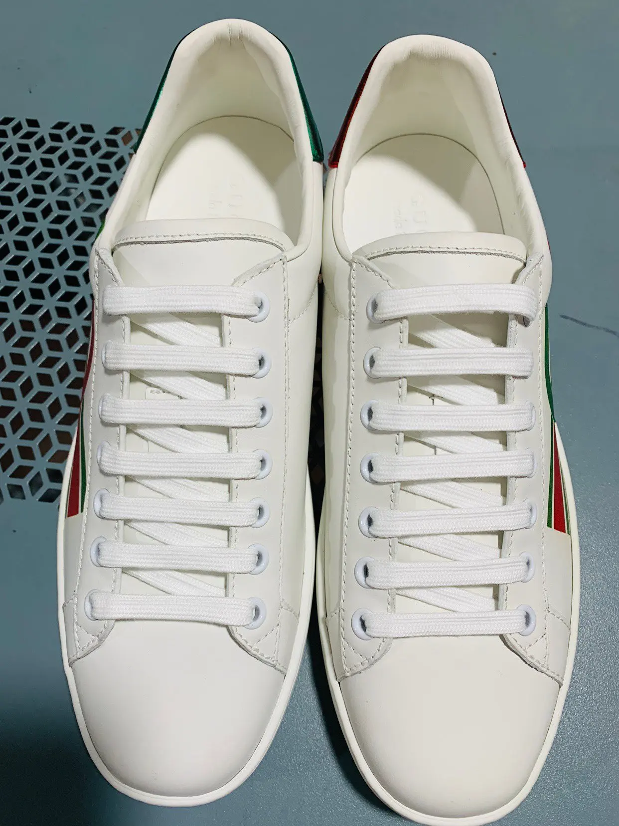 Gucci Couple s embroidered canvas white shoes