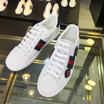 Couple s embroidered canvas white shoes Replica Gucci Mens Casual and Sneakers