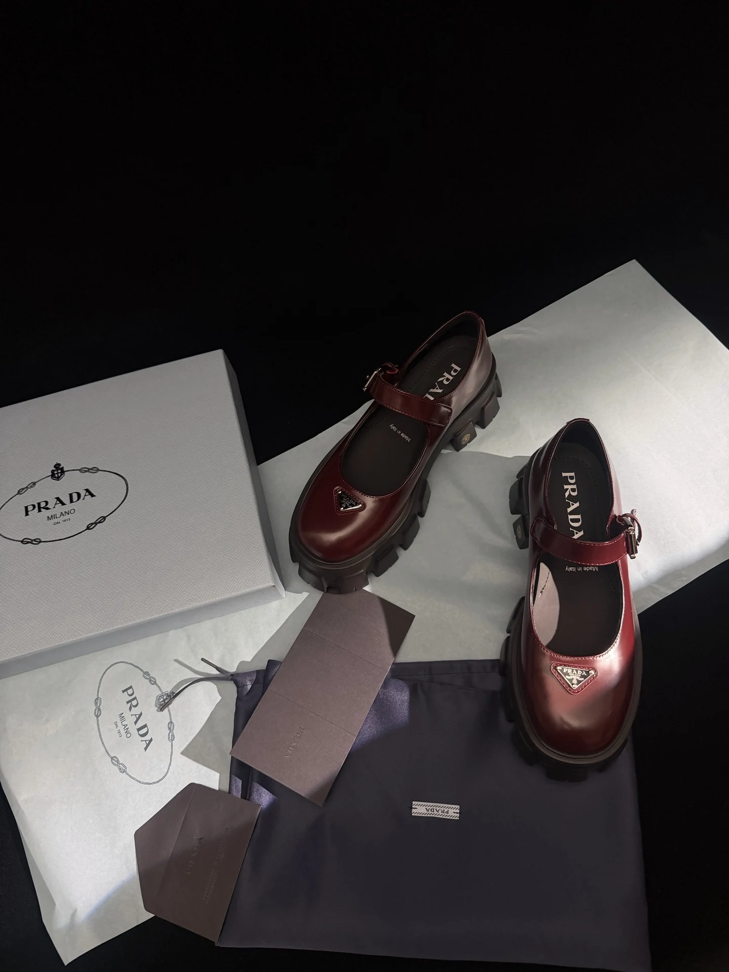 Prada Lychee Pattern Cowhide Thick-Soled Mary Jane Shoes Women s Casual Shoes