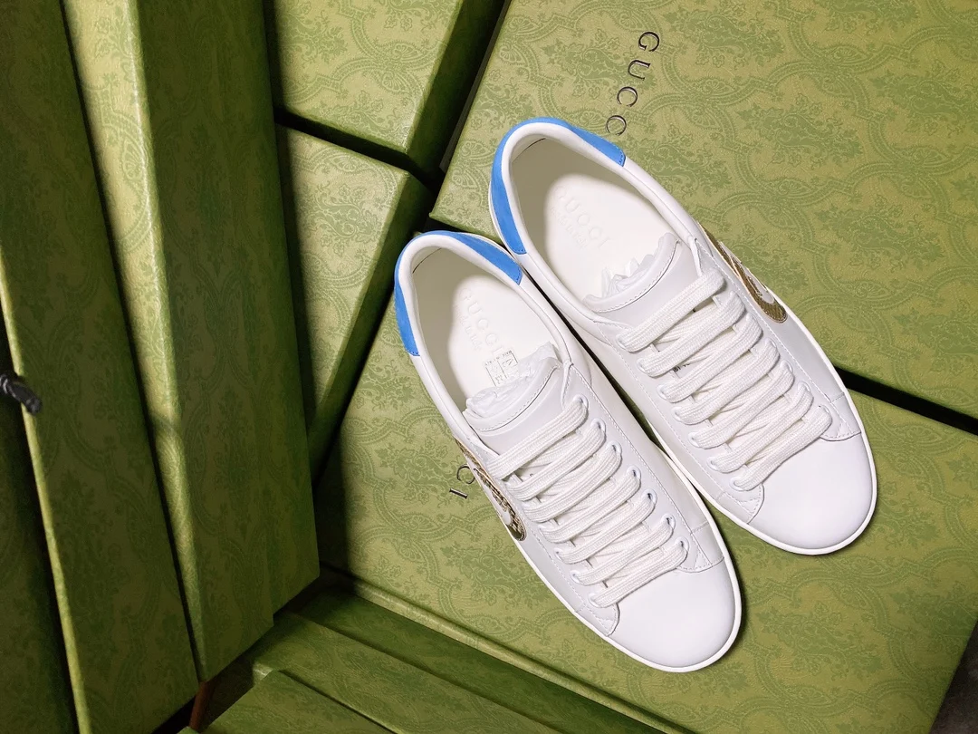 Gucci Couple s embroidered canvas white shoes Gucci Couple s embroidered canvas white shoes