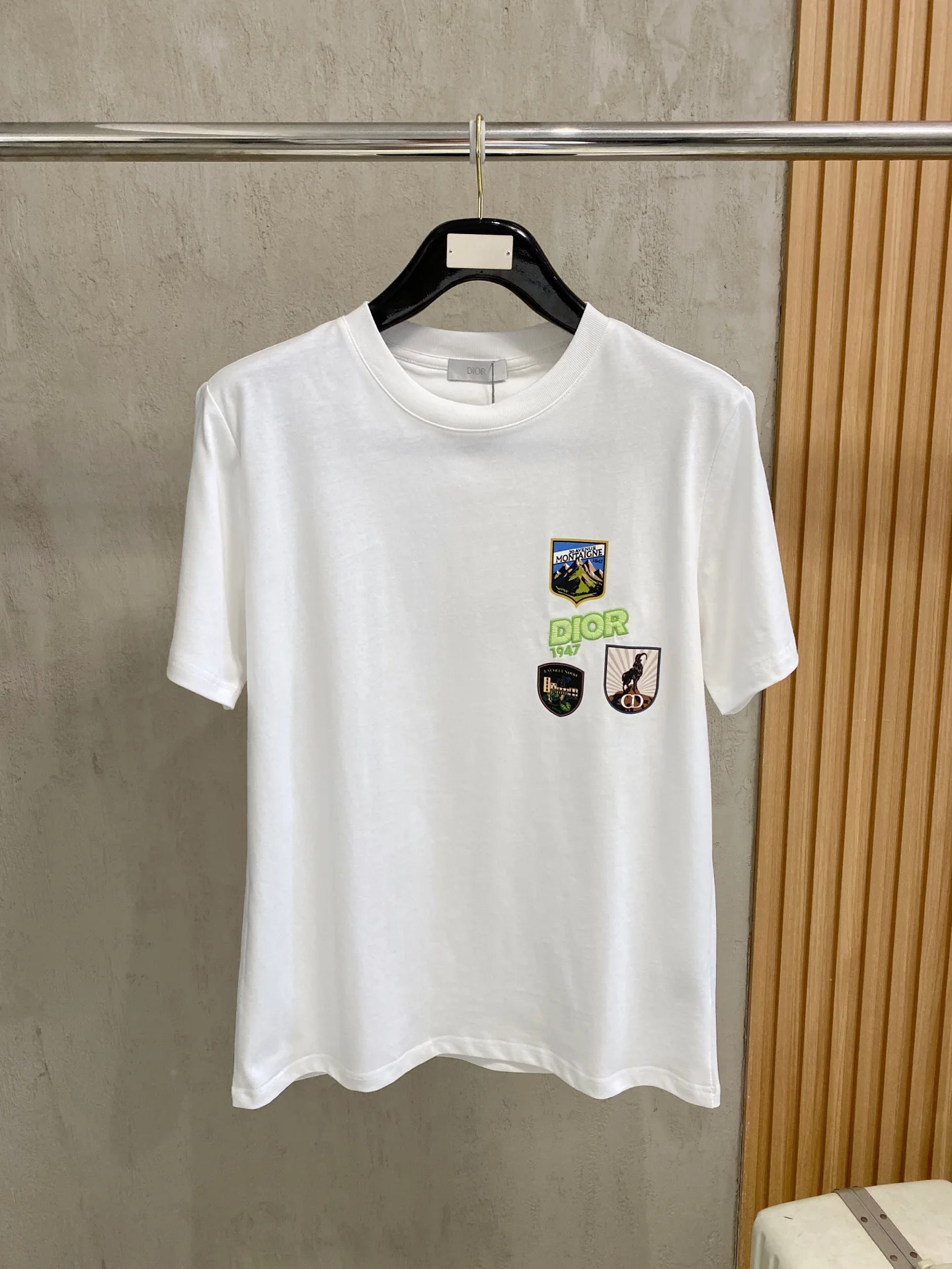 Dior Unisex Printed Embroidered Short Sleeve T-Shirt Dior Unisex Printed Embroidered Short Sleeve T-Shirt