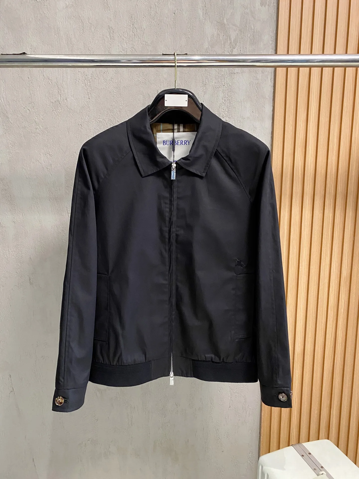 Burberry Lapelless jacket