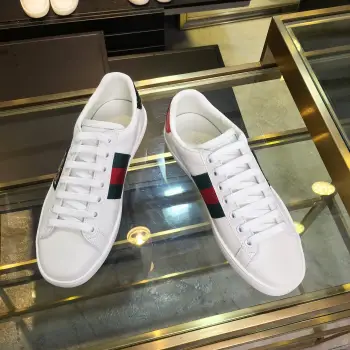 Couple s embroidered canvas white shoes Replica Gucci Mens Casual and Sneakers