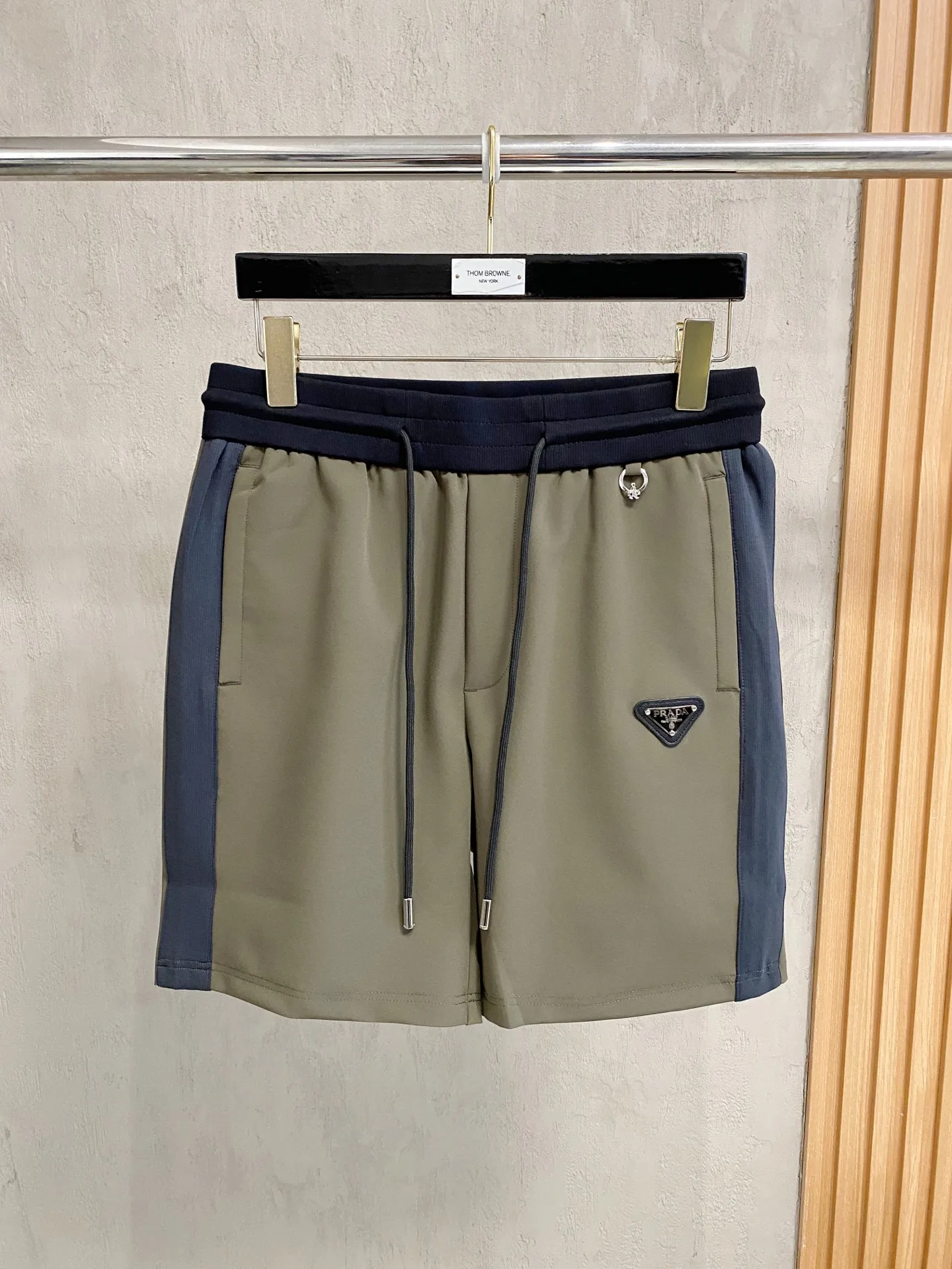 Prada Spring and summer latest casual shorts