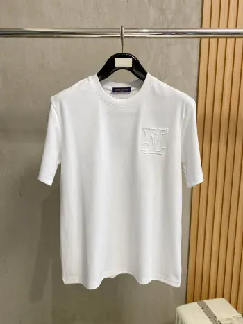 Classic Three-Flower Round Neck Short Sleeve T-Shirt Replica Louis Vuitton Tshirts and Polos