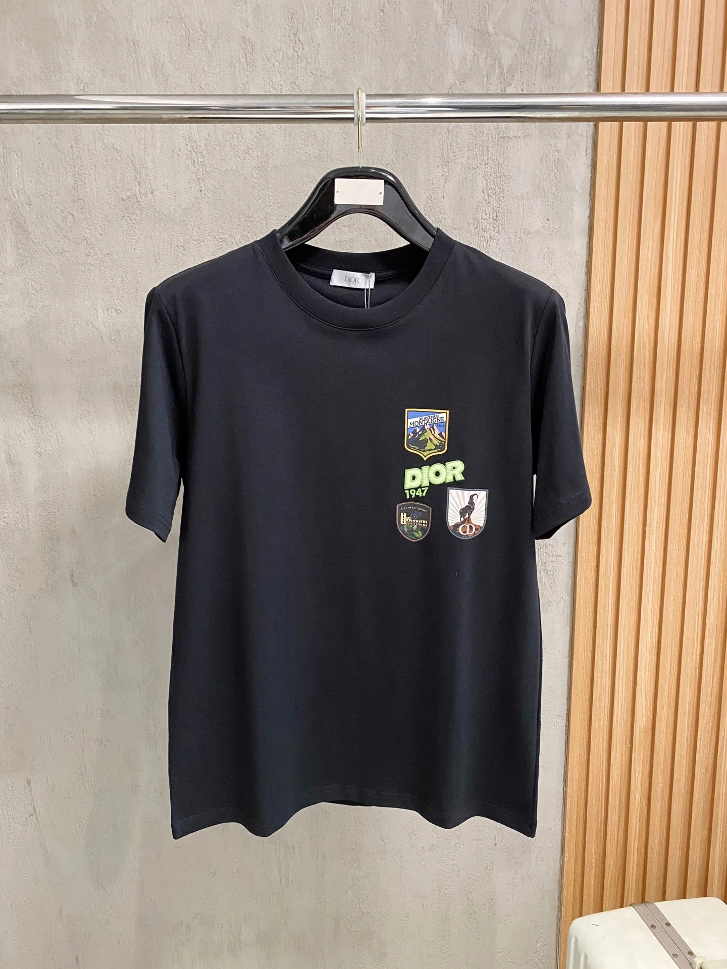 Dior Unisex Printed Embroidered Short Sleeve T-Shirt Dior Unisex Printed Embroidered Short Sleeve T-Shirt