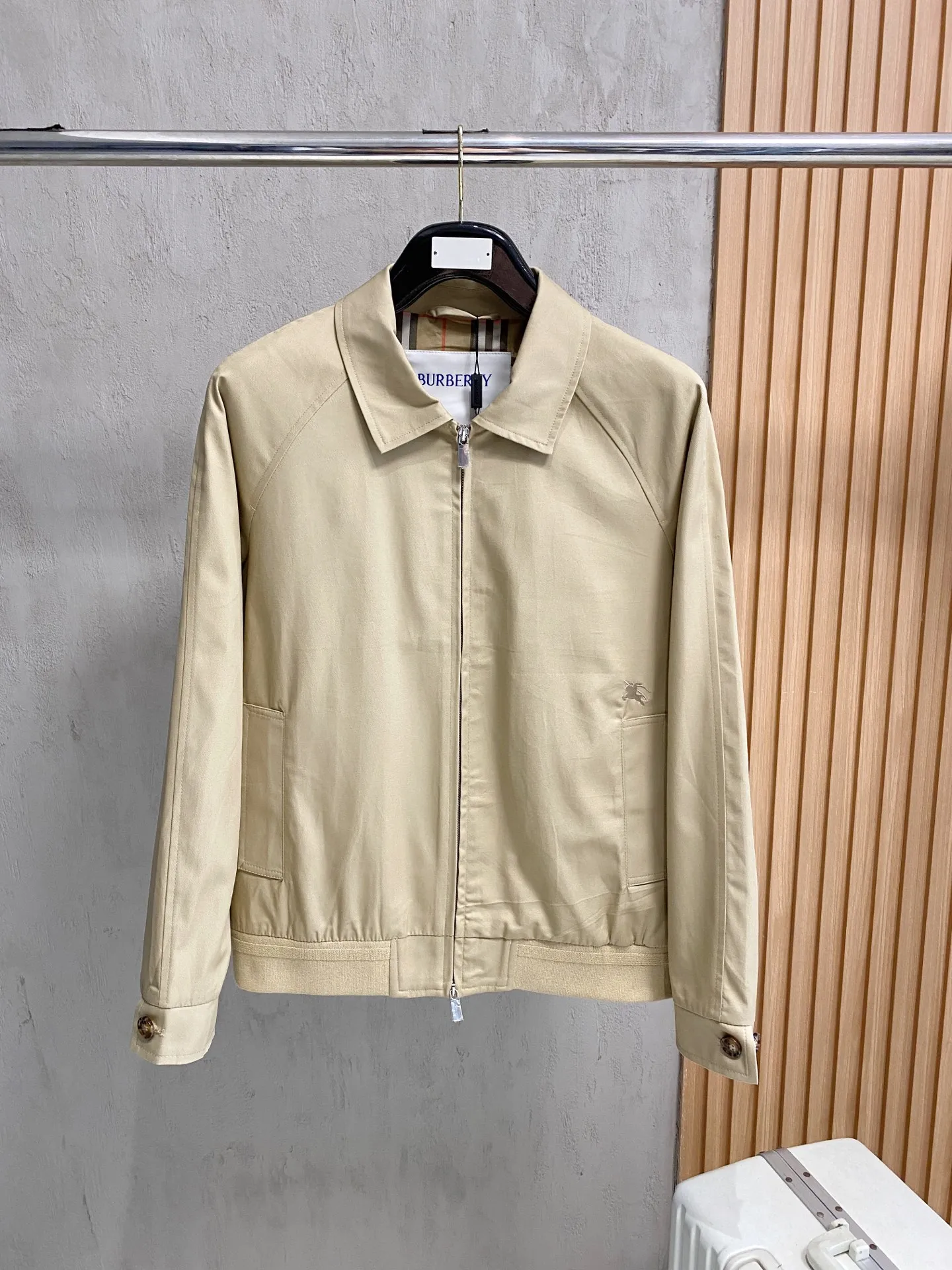 Burberry Lapelless jacket