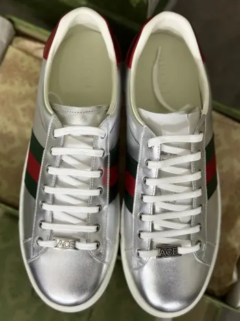 Couple s embroidered canvas white shoes Replica Gucci Mens Casual and Sneakers