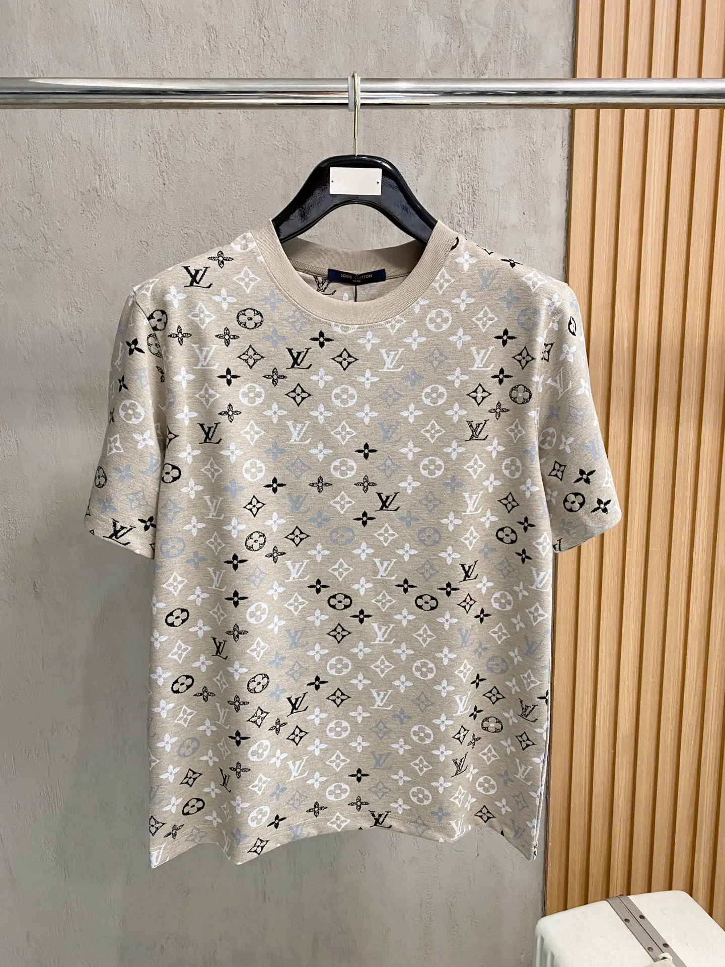 Louis Vuitton Old flower round neck short sleeve T-shirt Louis Vuitton Old flower round neck short sleeve T-shirt