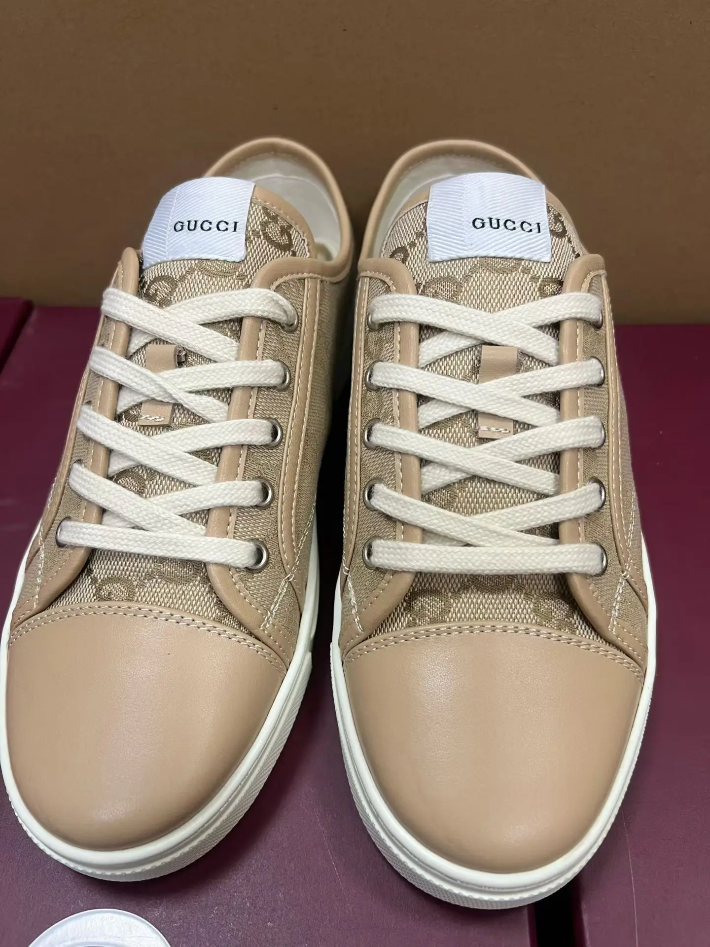 Gucci Couple s embroidered canvas white shoes