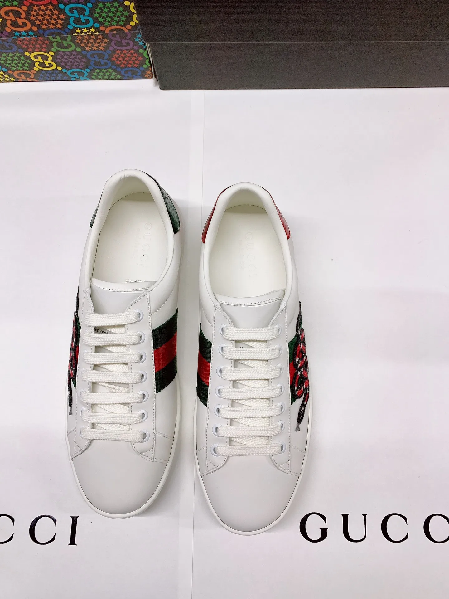 Gucci Couple s embroidered canvas white shoes Gucci Couple s embroidered canvas white shoes