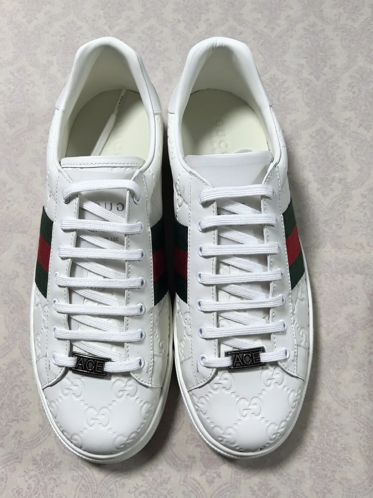 Gucci Couple s embroidered canvas white shoes Gucci Couple s embroidered canvas white shoes