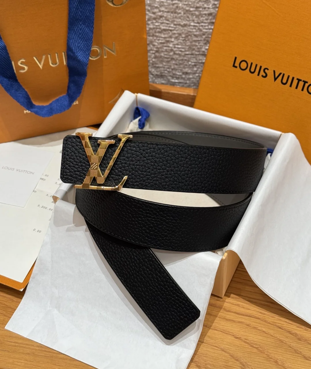 Louis Vuitton Hardware steel buckle belt