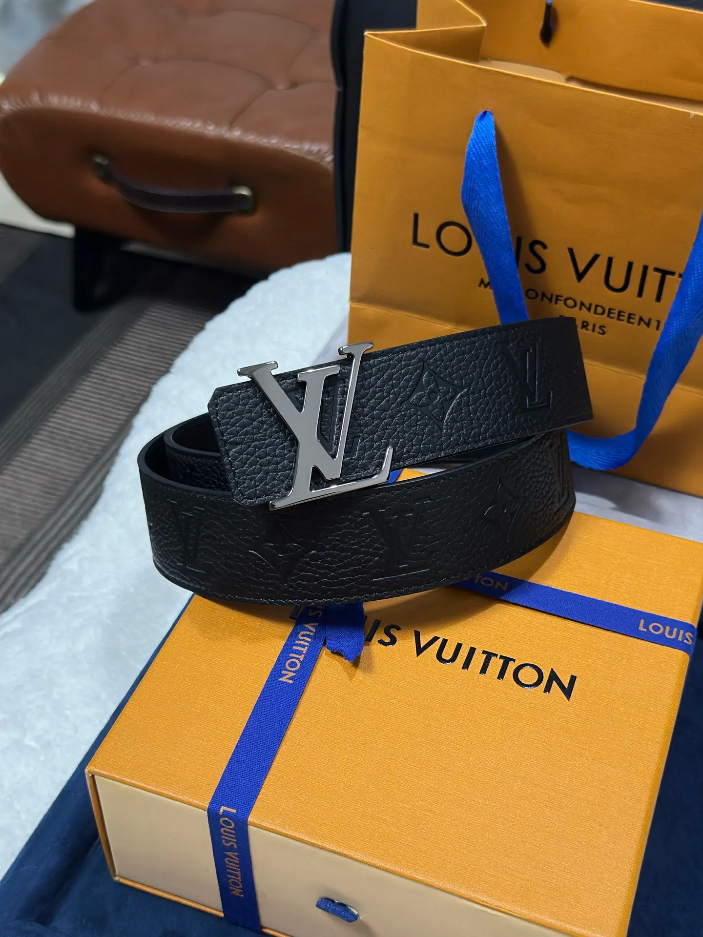 Louis Vuitton Metal Buckle Belt Louis Vuitton Metal Buckle Belt