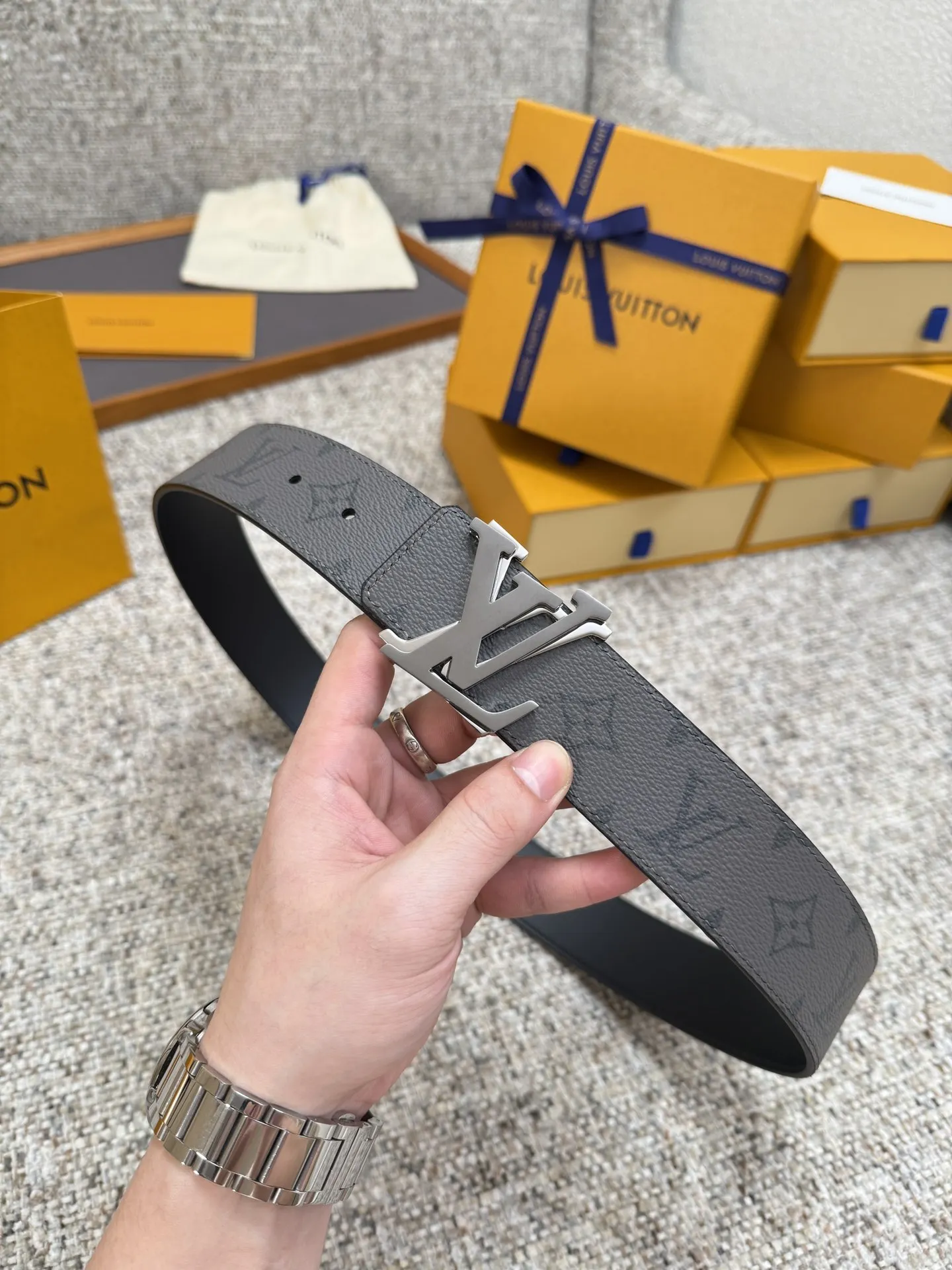 Louis Vuitton Hardware Steel Buckle Belt
