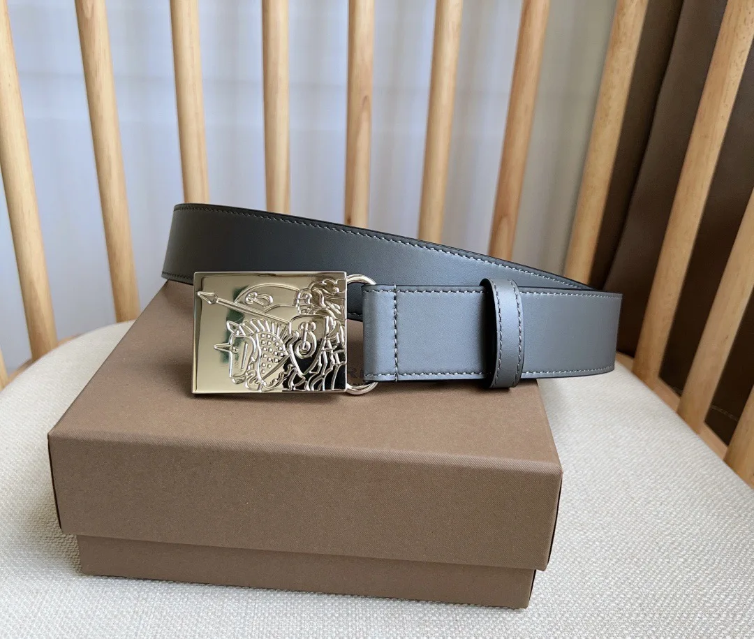 Burberry Equestrian Rider Belt