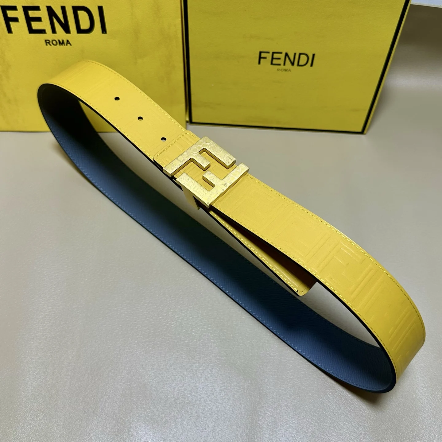 Fendi Single Ruthenium Palladium Plated Buckle Belt Fendi Single Ruthenium Palladium Plated Buckle Belt