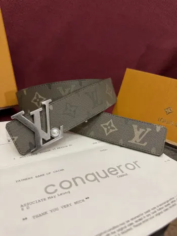 Silver buckle belt Replica Louis Vuitton Mens Belts
